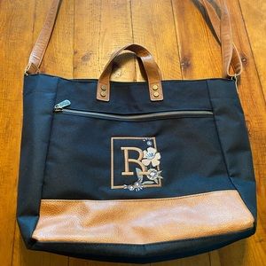 Thirty one Step Up Tote- like new!